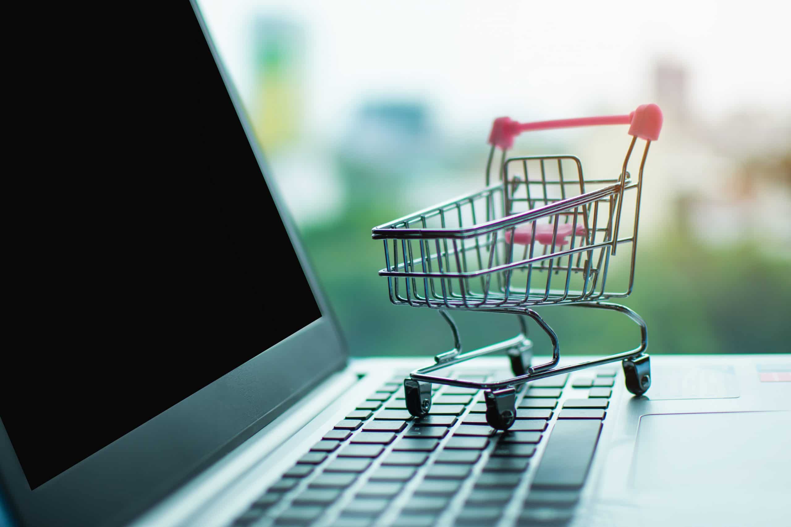 Контрамаркеты: онлайн-площадкам осталось полгода для торговли  товарами без маркировки