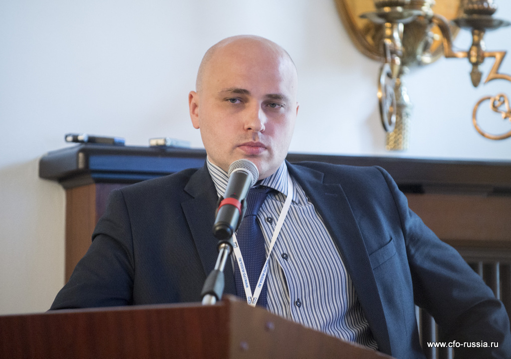 Денис Лукаш выступил перед финансовыми директорами телеком-компаний